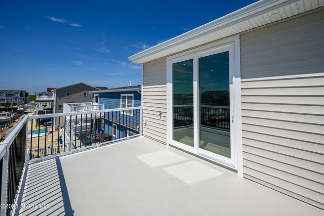 39 Weaver Drive, Beach Haven West, NJ 08050