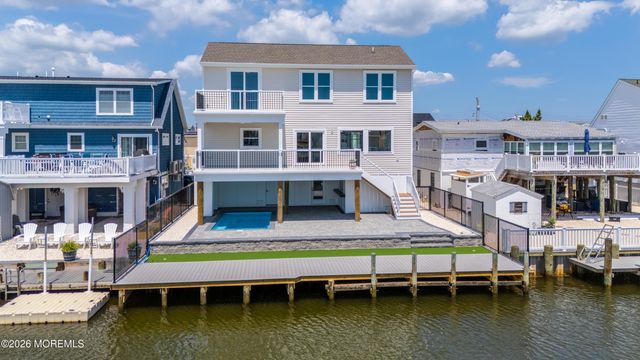 39 Weaver Drive, Beach Haven West, NJ 08050