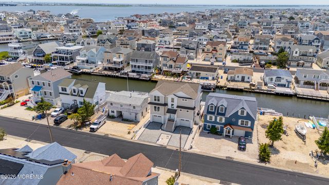 39 Weaver Drive, Beach Haven West, NJ 08050