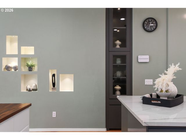 13436 Sw CLEARVIEW Way, Tigard, OR 97223