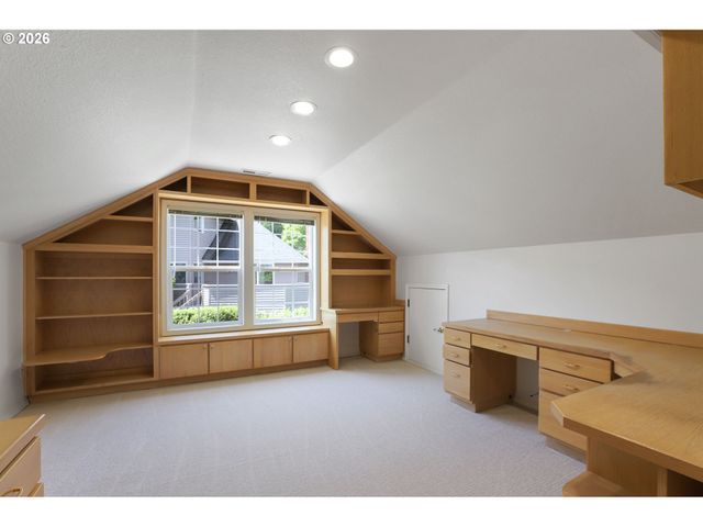 13436 Sw CLEARVIEW Way, Tigard, OR 97223