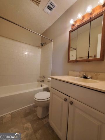 9141 Trail Court, Jonesboro, GA 30238