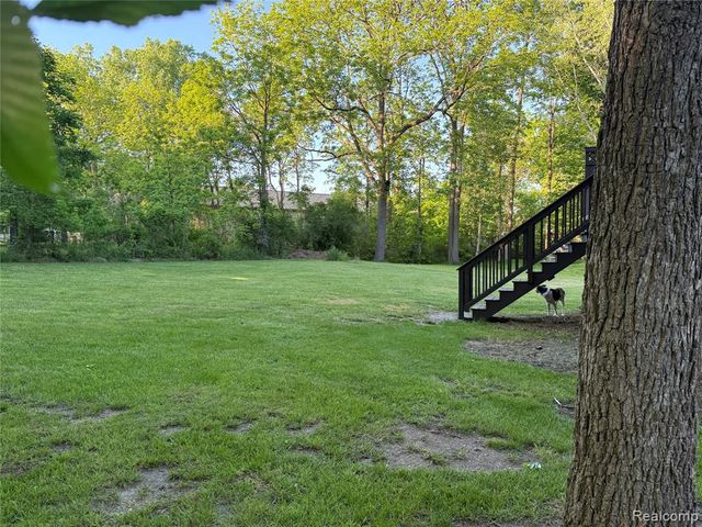 8318 Mill Pointe Court, Goodrich, MI 48438