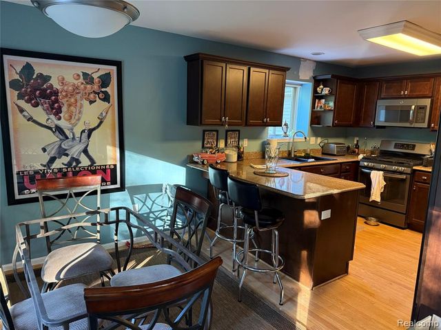 8318 Mill Pointe Court, Goodrich, MI 48438