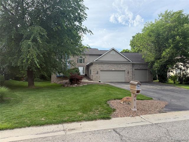 8318 Mill Pointe Court, Goodrich, MI 48438