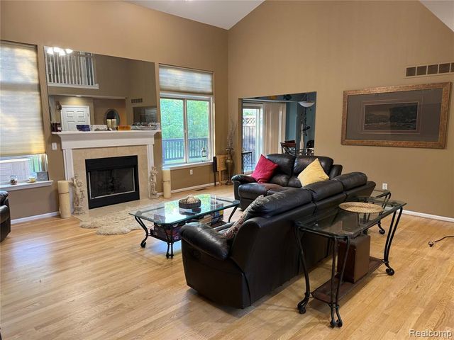 8318 Mill Pointe Court, Goodrich, MI 48438