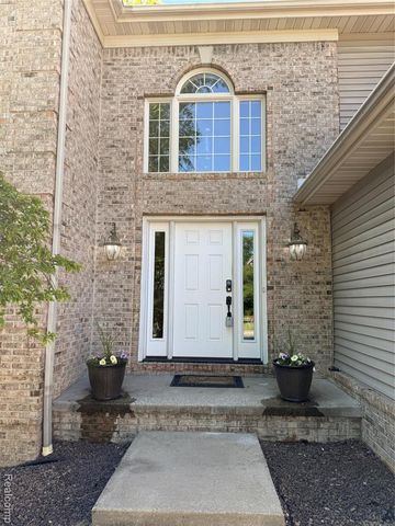 8318 Mill Pointe Court, Goodrich, MI 48438