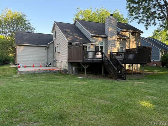 8318 Mill Pointe Court, Goodrich, MI 48438