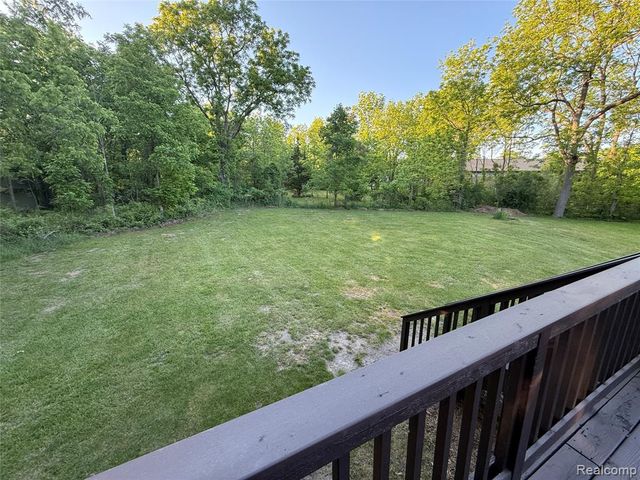 8318 Mill Pointe Court, Goodrich, MI 48438