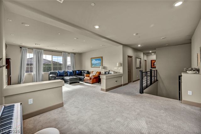 8557 South Pioneer Way, Las Vegas, NV 89113