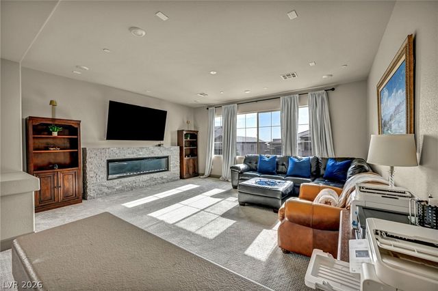 8557 South Pioneer Way, Las Vegas, NV 89113