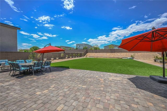 8557 South Pioneer Way, Las Vegas, NV 89113