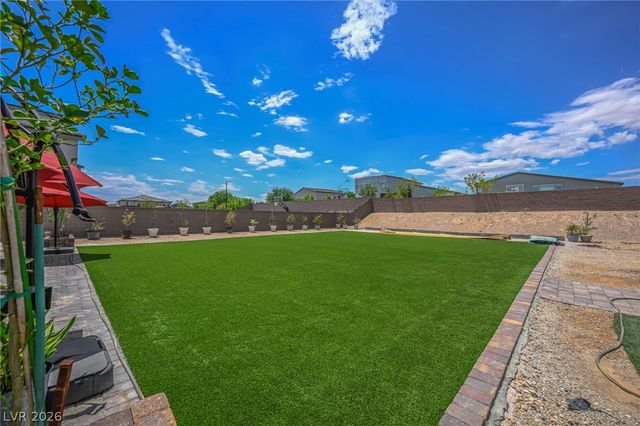 8557 South Pioneer Way, Las Vegas, NV 89113