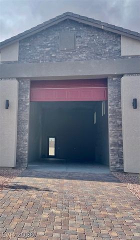 8557 South Pioneer Way, Las Vegas, NV 89113