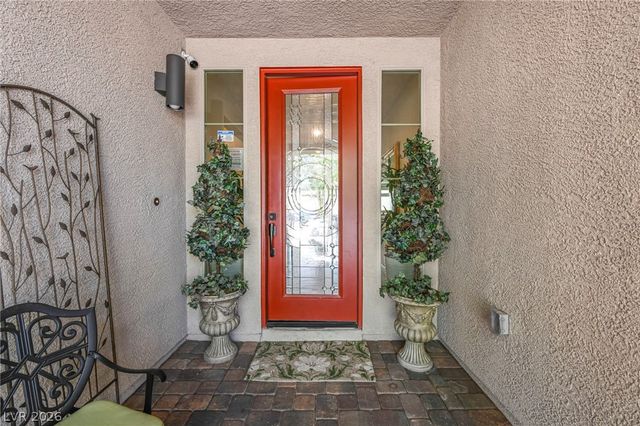 8557 South Pioneer Way, Las Vegas, NV 89113