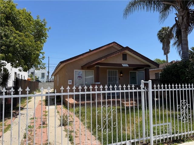 5306 3rd, Los Angeles, CA 90043