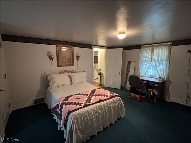 365 Genesee Avenue NE, Warren, OH 44483