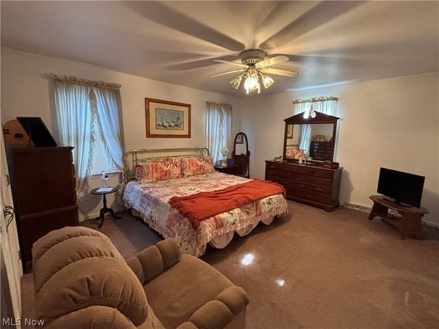 365 Genesee Avenue NE, Warren, OH 44483