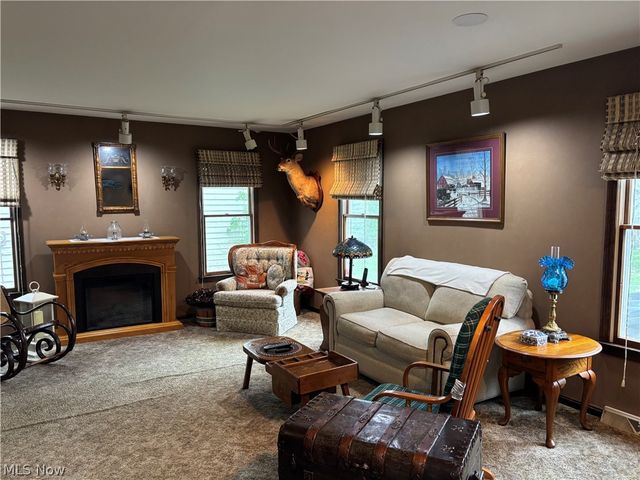 365 Genesee Avenue NE, Warren, OH 44483