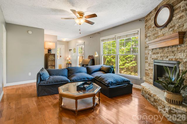 218 Appalachian Way, Asheville, NC 28806