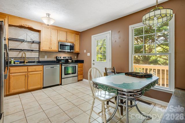 218 Appalachian Way, Asheville, NC 28806