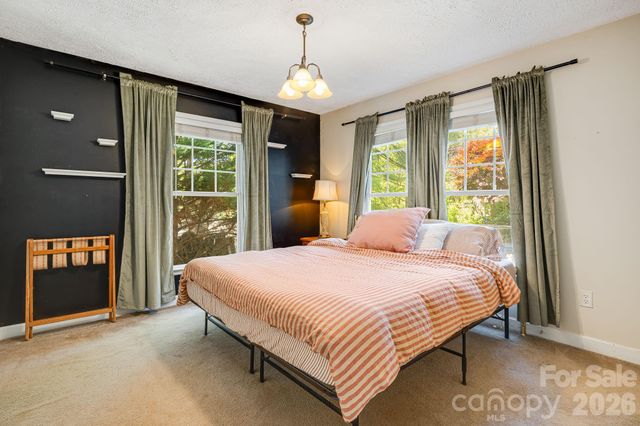 218 Appalachian Way, Asheville, NC 28806