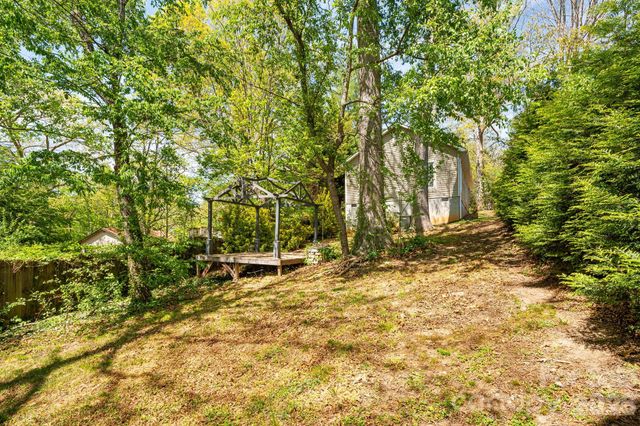 218 Appalachian Way, Asheville, NC 28806