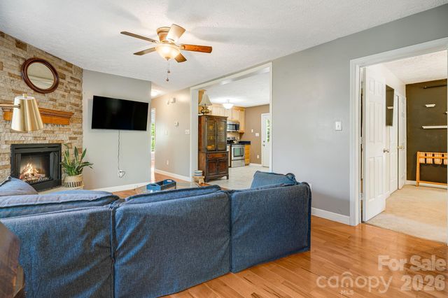 218 Appalachian Way, Asheville, NC 28806