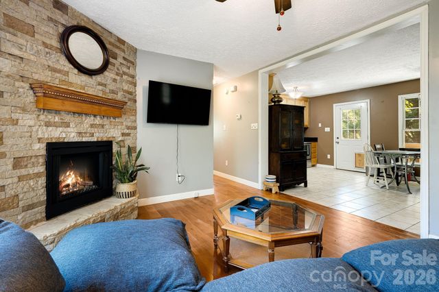 218 Appalachian Way, Asheville, NC 28806