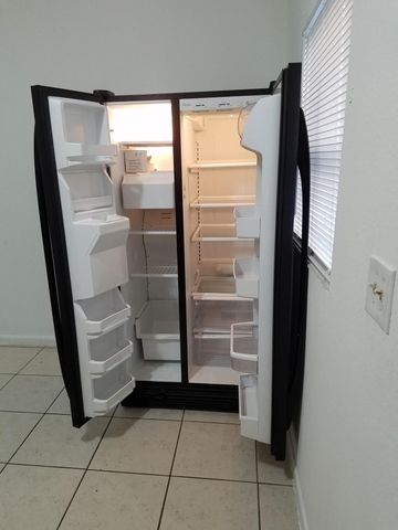 2009 Division Avenue, West Palm Beach, FL 33407