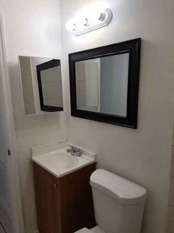 2009 Division Avenue, West Palm Beach, FL 33407