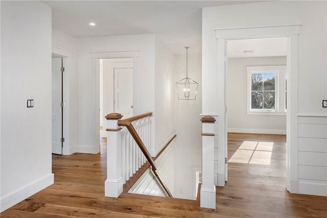 3 Knowlton Court, Bristol, RI 02809