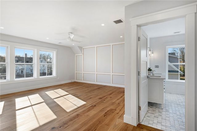 3 Knowlton Court, Bristol, RI 02809