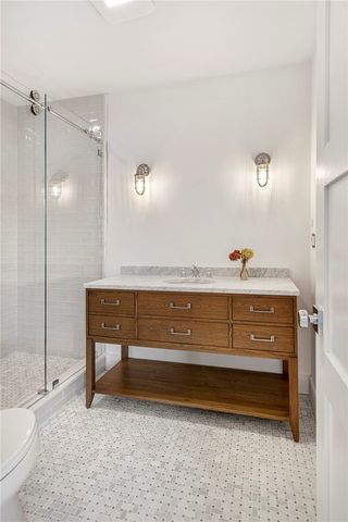 3 Knowlton Court, Bristol, RI 02809