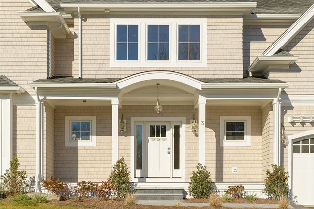 3 Knowlton Court, Bristol, RI 02809