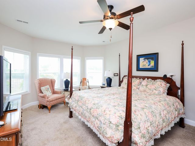 176 Glenwood Court, Spring Lake, NC 28390
