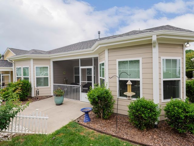 176 Glenwood Court, Spring Lake, NC 28390