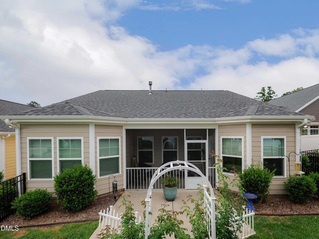 176 Glenwood Court, Spring Lake, NC 28390