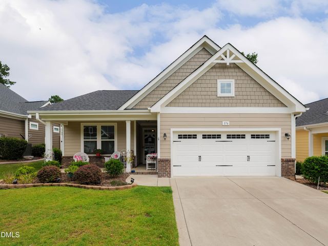 176 Glenwood Court, Spring Lake, NC 28390