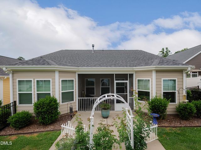 176 Glenwood Court, Spring Lake, NC 28390