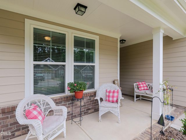 176 Glenwood Court, Spring Lake, NC 28390