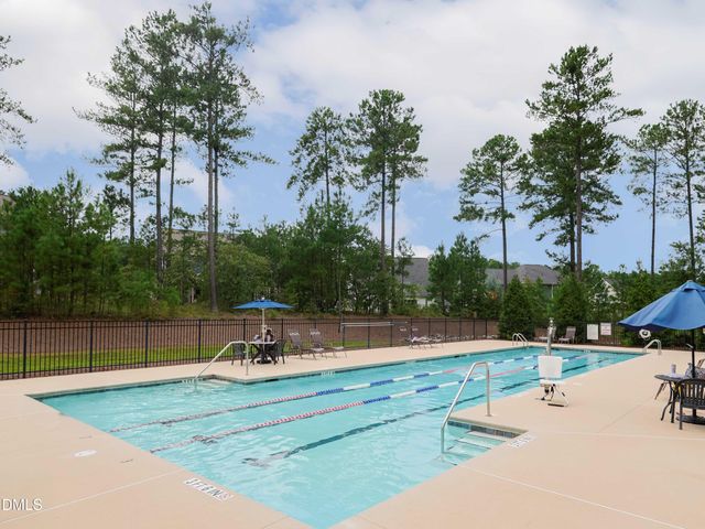 176 Glenwood Court, Spring Lake, NC 28390