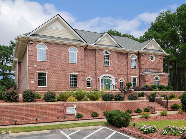 176 Glenwood Court, Spring Lake, NC 28390