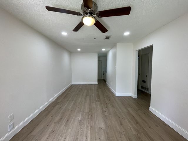 204 Hosack Street, Arlington, TX 76010