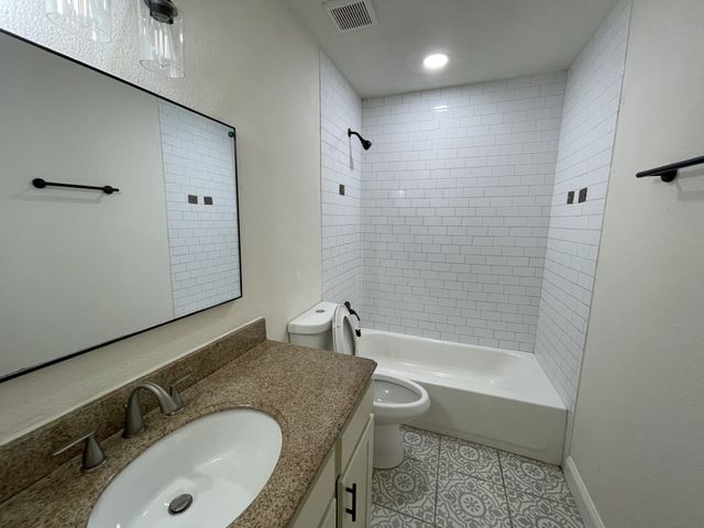 204 Hosack Street, Arlington, TX 76010