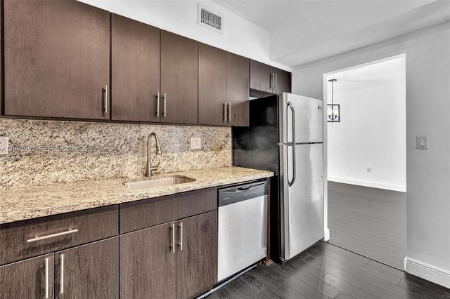 500 Bayview Drive 228, Sunny Isles Beach, FL 33160