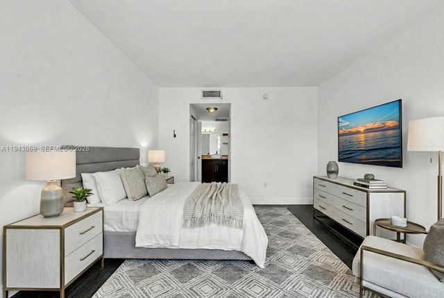 500 Bayview Drive 228, Sunny Isles Beach, FL 33160