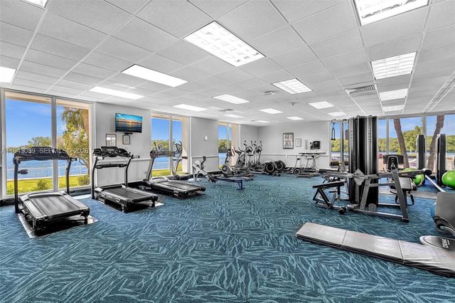 500 Bayview Drive 228, Sunny Isles Beach, FL 33160