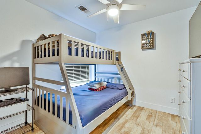 2459 S Fine Avenue, Fresno, CA 93725