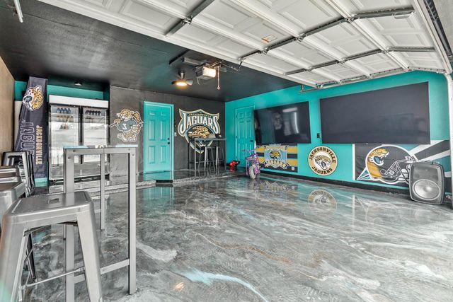 2459 S Fine Avenue, Fresno, CA 93725